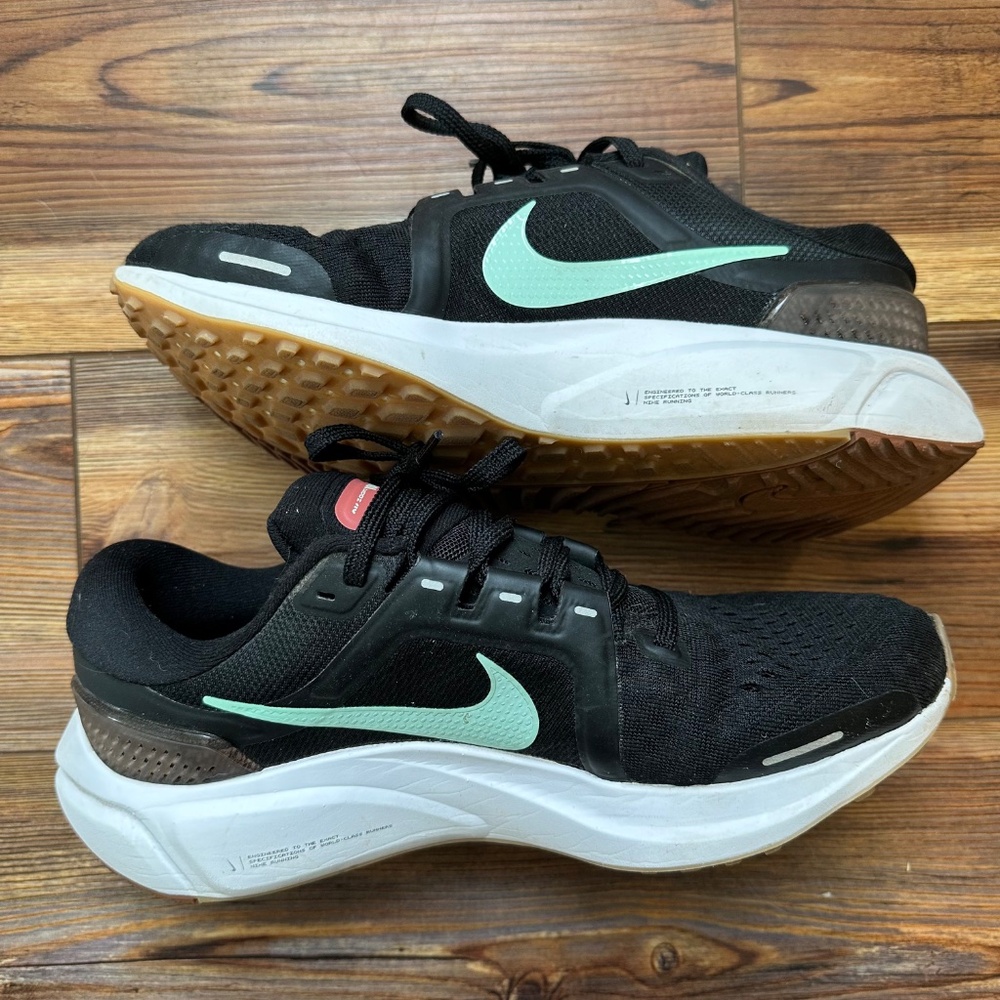 Black Nike Air Zoom Vomero 16 - Picture 5 of 9